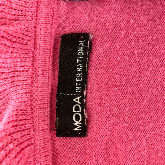 Pretty pink cropped ruffled cardigan - Picture 3 of 4